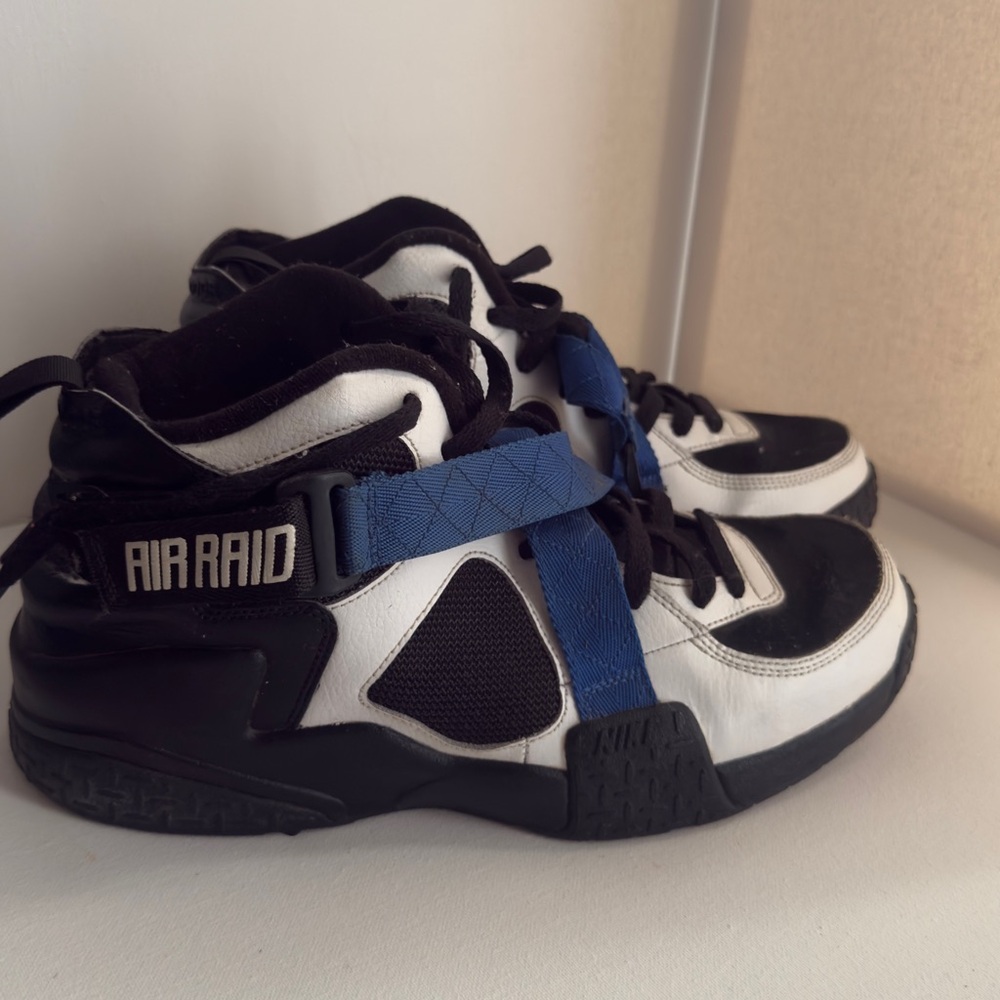 Nike Air Raid 2003  Black White Royal  Shoe